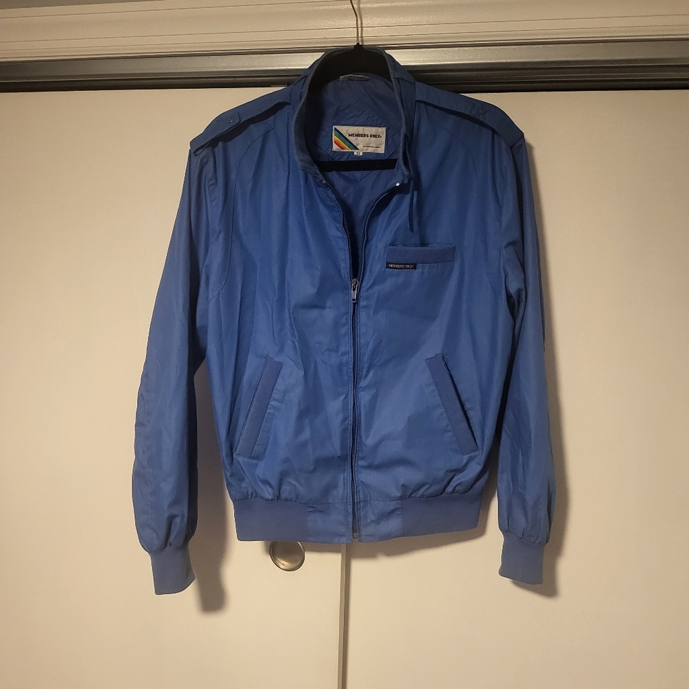 Vintage Members Only Blue Windbreaker Jacket. - Picture 8 of 10